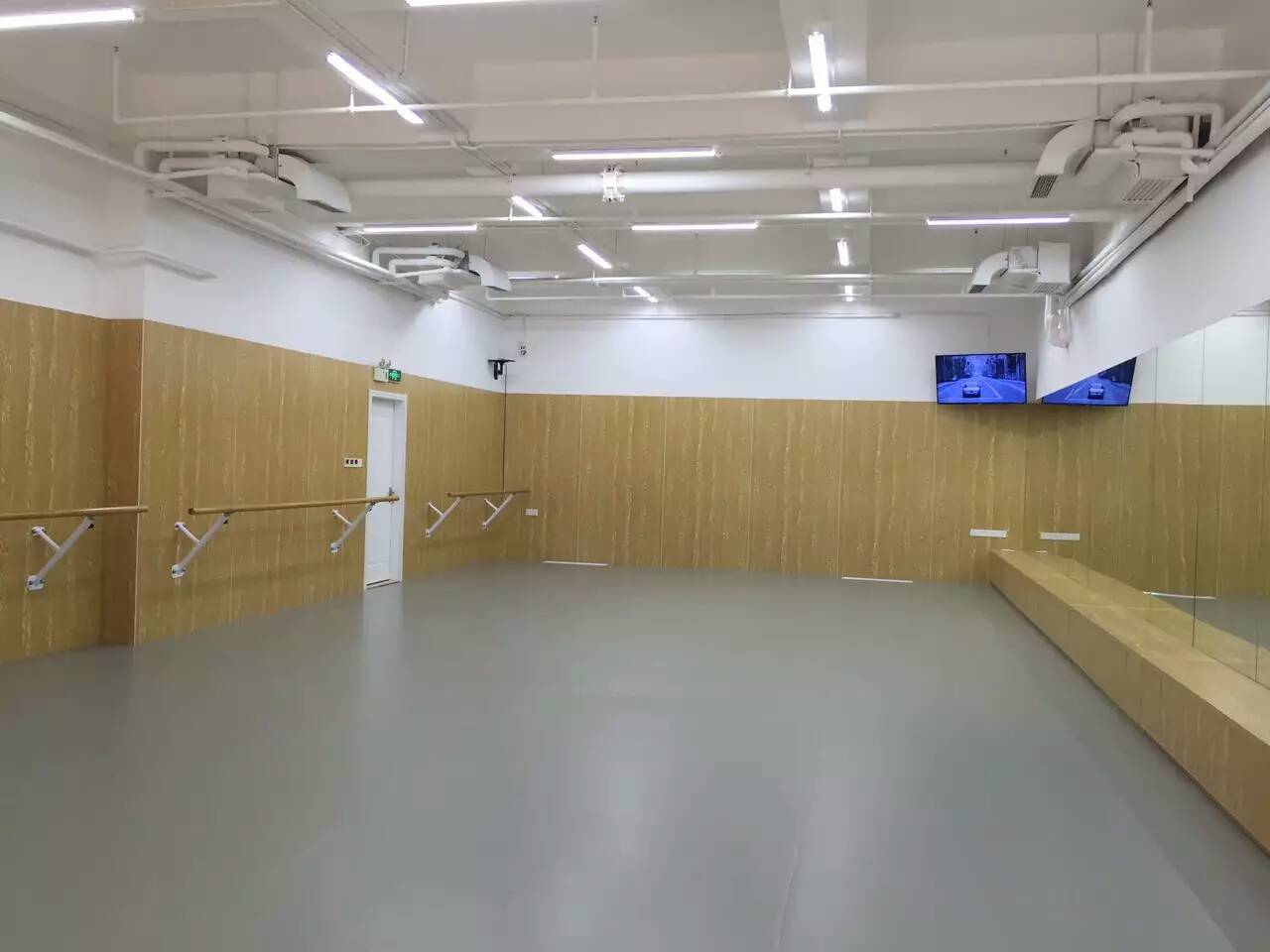 舞蹈室地胶--深圳杨霓虹舞蹈教育成功案例